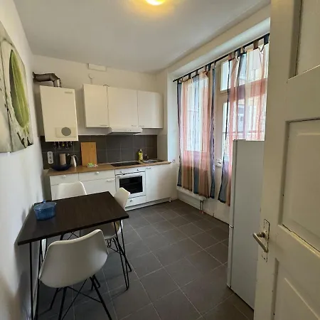 Wohung Im Osten Von 2 Apartman *