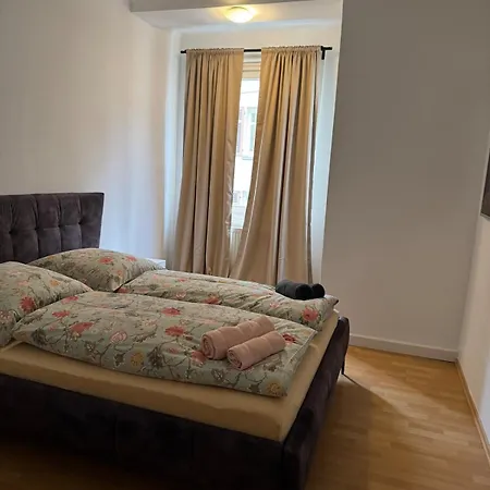 Wohung Im Osten Von 2 Apartman