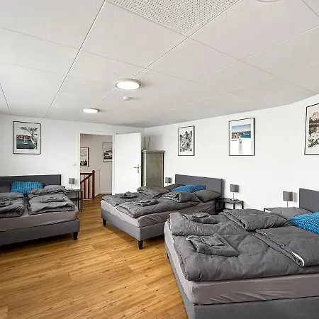 Central Stuttgart Group Duplex Sleeps 13 Games Ps5 Patio Dom wakacyjny