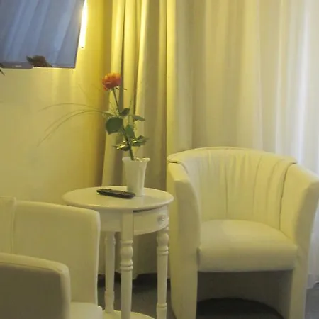 Hotel-pension Adler Untertuerkheim