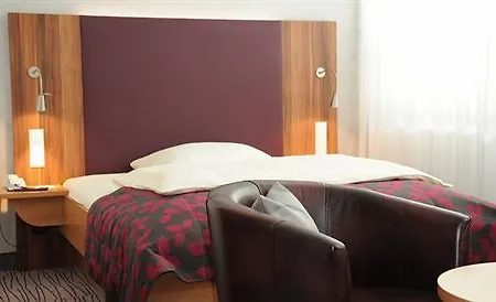 Kronenhotel Hotell 4*
