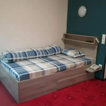P&p V-v Ug Отель 2*